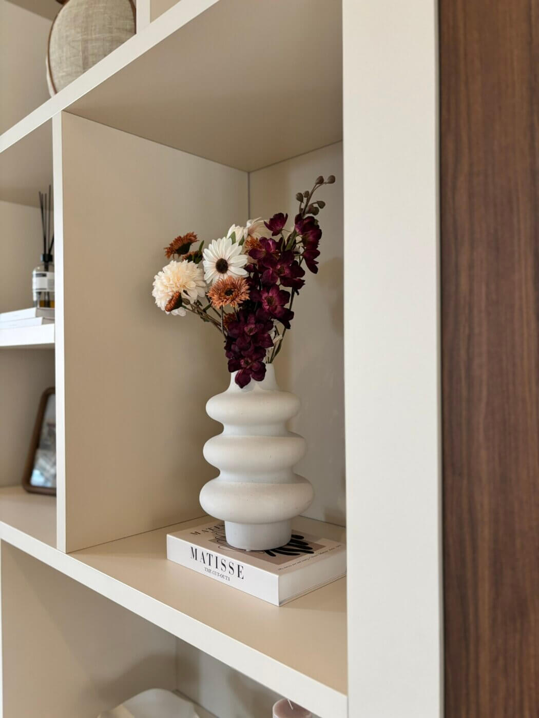 Japandi-decoratie, japandi vaas